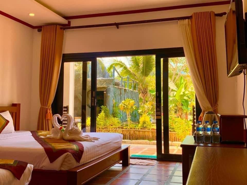 Vang Vieng Savanh Sunset View Resort Екстер'єр фото
