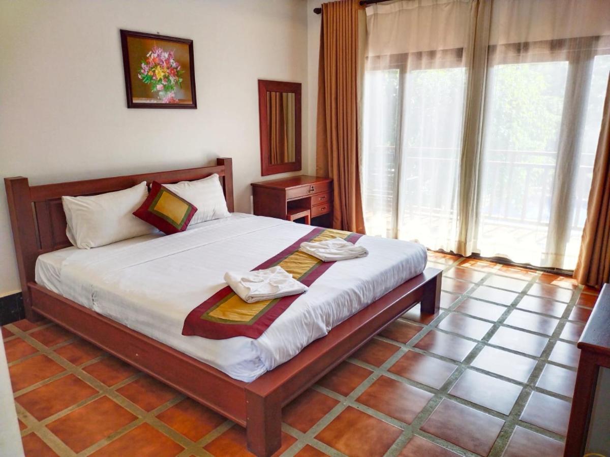 Vang Vieng Savanh Sunset View Resort Екстер'єр фото